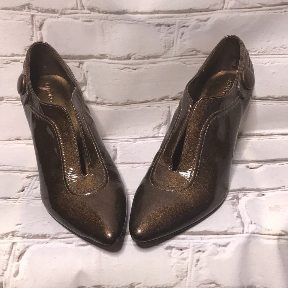 Arturo Chiang Pointed Toe Pump